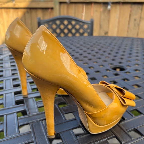 Fendi Open Toe, Bow Platform Pump; Size 36.5 (6.5) - Picture 4 of 12